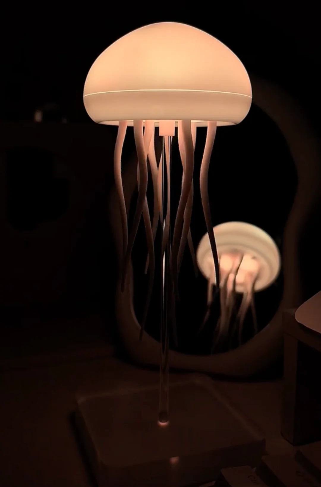 LuLuna Jellyfish Lamp